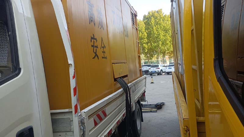 应县如何判断柴油发电机组和UPS电源的切换时间是否符合要求？